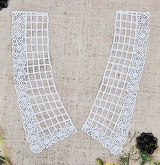 Воротник, р. 30х10 см, молочный