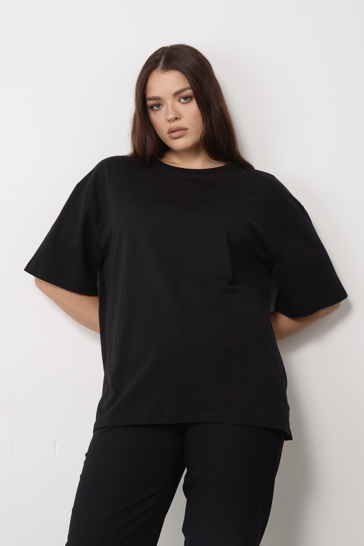Футболка прямого кроя, черный