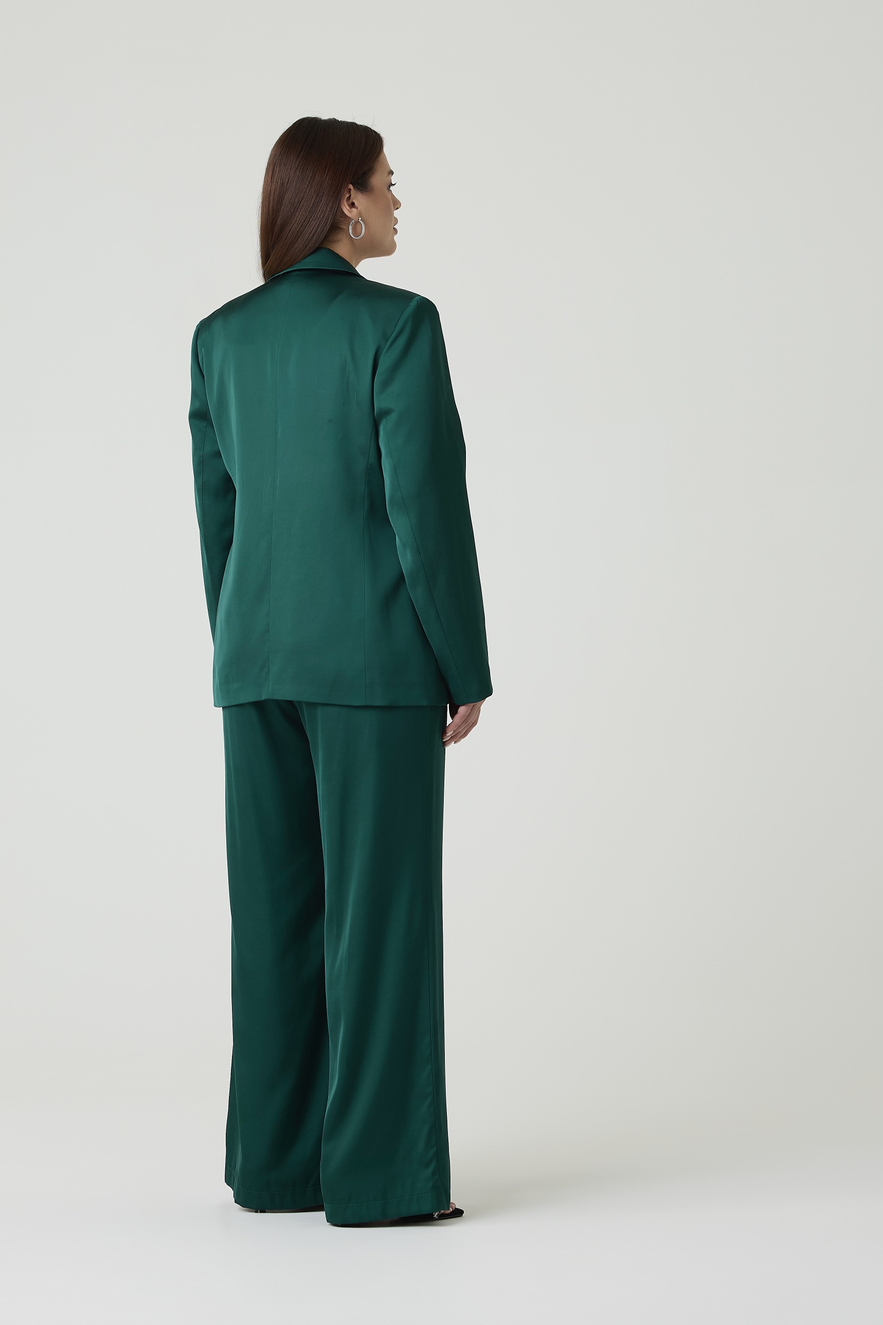 Брюки атласные на резинке, изумруд