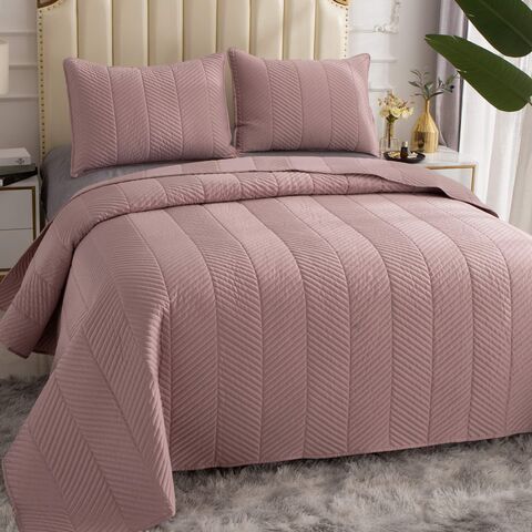 Покрывало 230x250 и 2 наволочки 50х70 Sofi De MarkO Адонис розовое