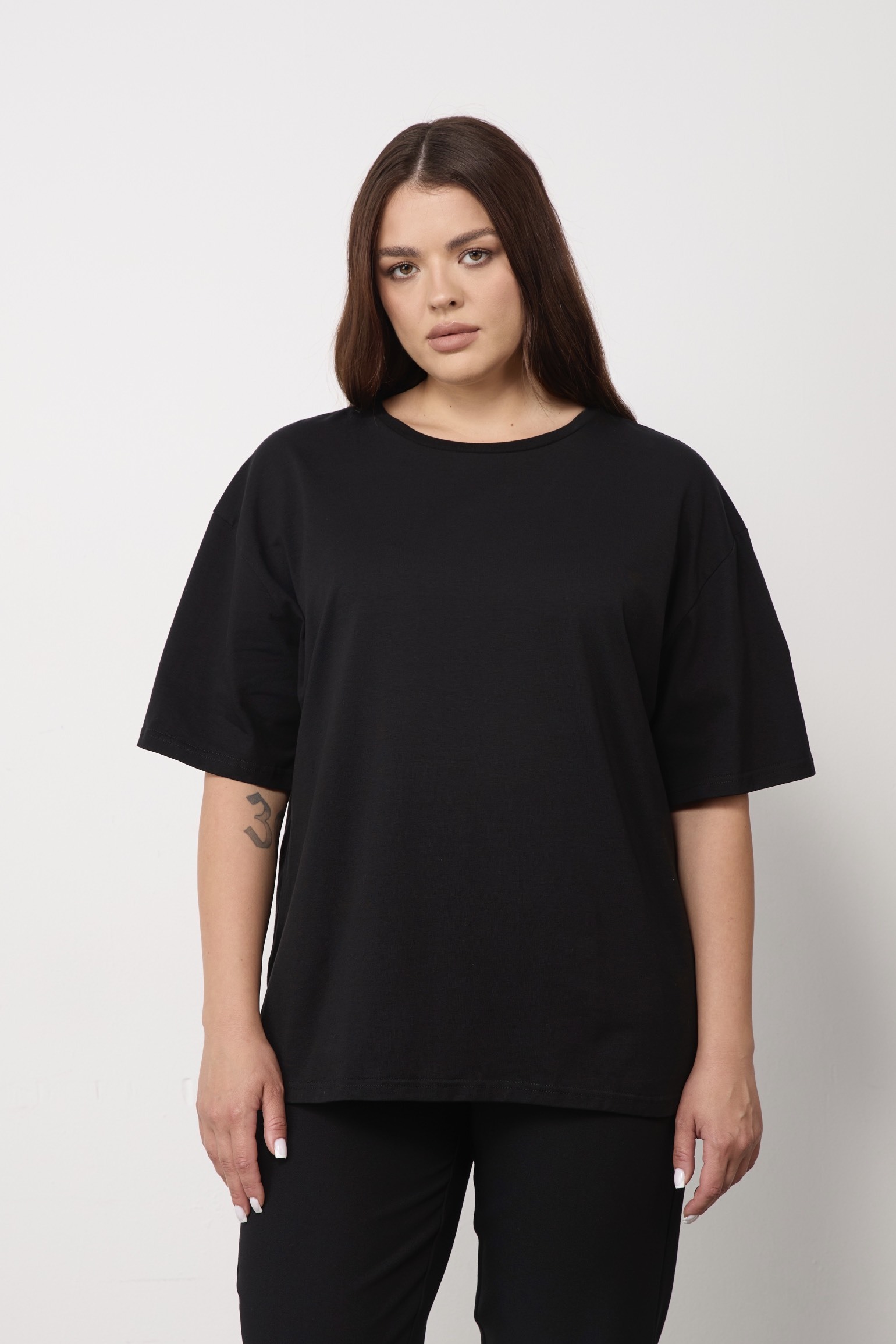 Футболка прямого кроя, черный