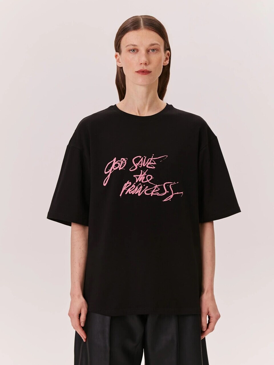 Футболка GOD SAVE THE PRINCESS черного цвета