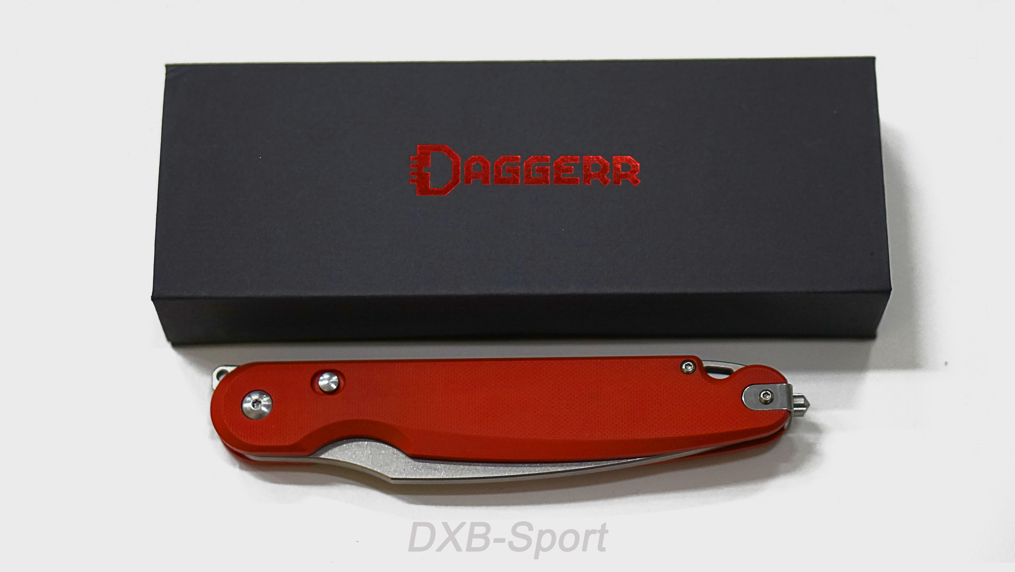 Нож "Parrot Red" Daggerr