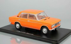 VAZ-2103 Zhiguli Lada 1500 1:24 Legendary Soviet cars Hachette #13