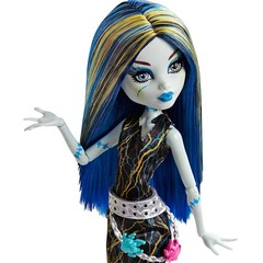 Комната подзарядки с Фрэнки Штейн