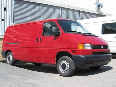 Чехлы на Volkswagen T4 фургон Multivan / Caravelle / Transporter 1990–2003 г.в.