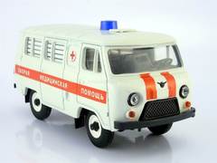 UAZ-3962 Bus Ambulance Medical Assistance 1:43 Agat Mossar Tantal