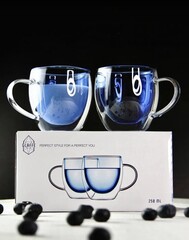 Набор кружек с цветными двойными стенками Glaffe New-York 250 мл синие, стеклянные