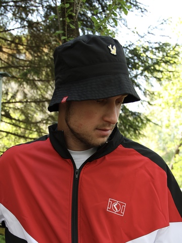 Панама с нашивкой «‎Желтый олень»