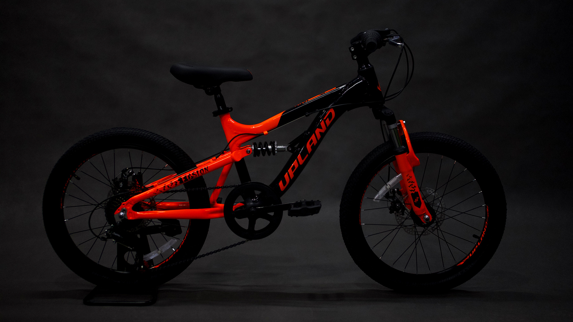 Upland Fusion 20" оранжево-черный