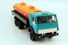 KAMAZ-53212 tank Milk green-orange Elecon Made in USSR 1:43