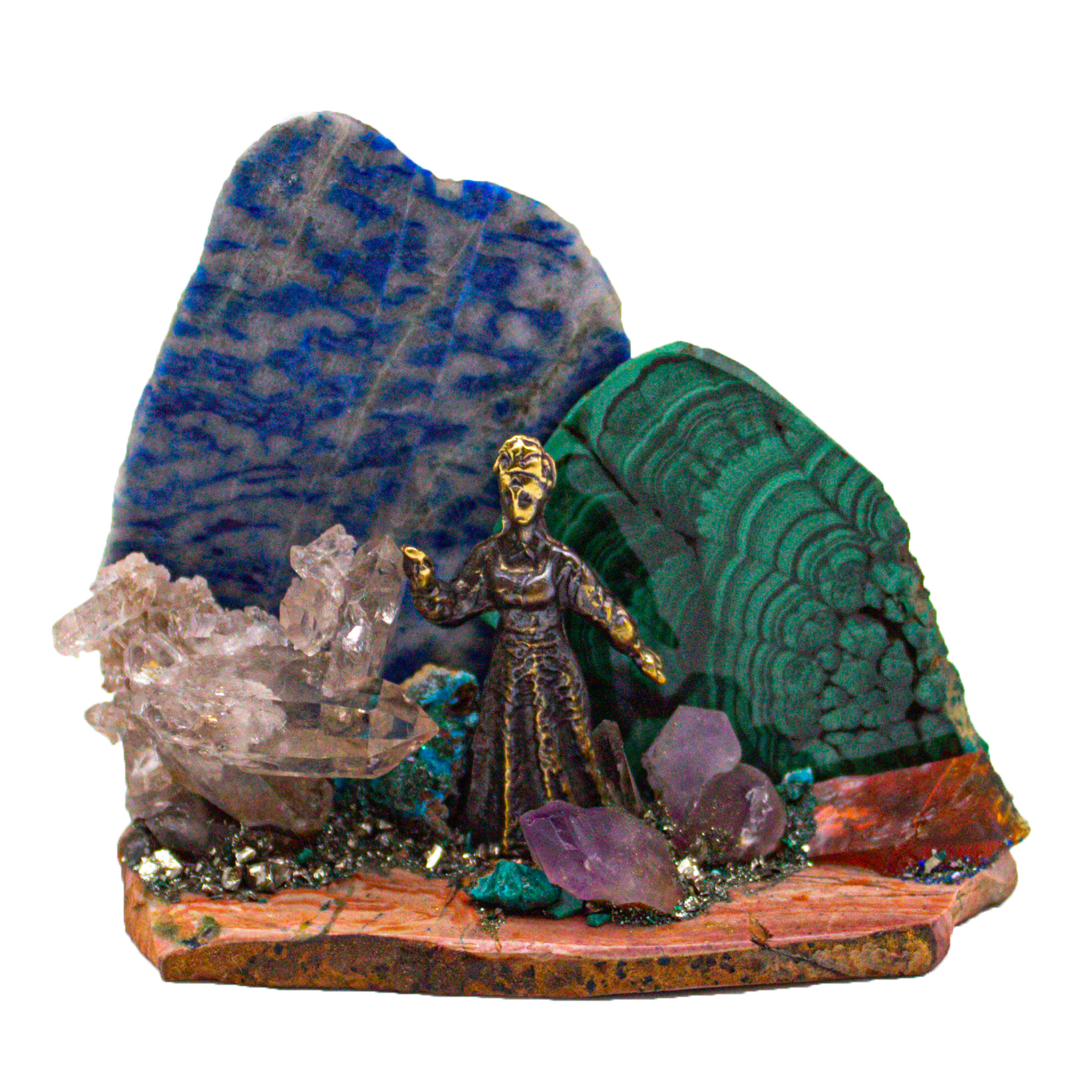 самоцветы камни малахитовая шкатулка. ларец из змеевика хозяйка медной горы. уральский малахит хозяйка медной горы. шкатулка из камня змеевик. хозяйка медной горы с камнями статуэтка.