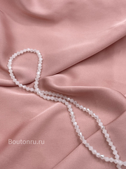Бусины стеклянные биконусы на нити белые