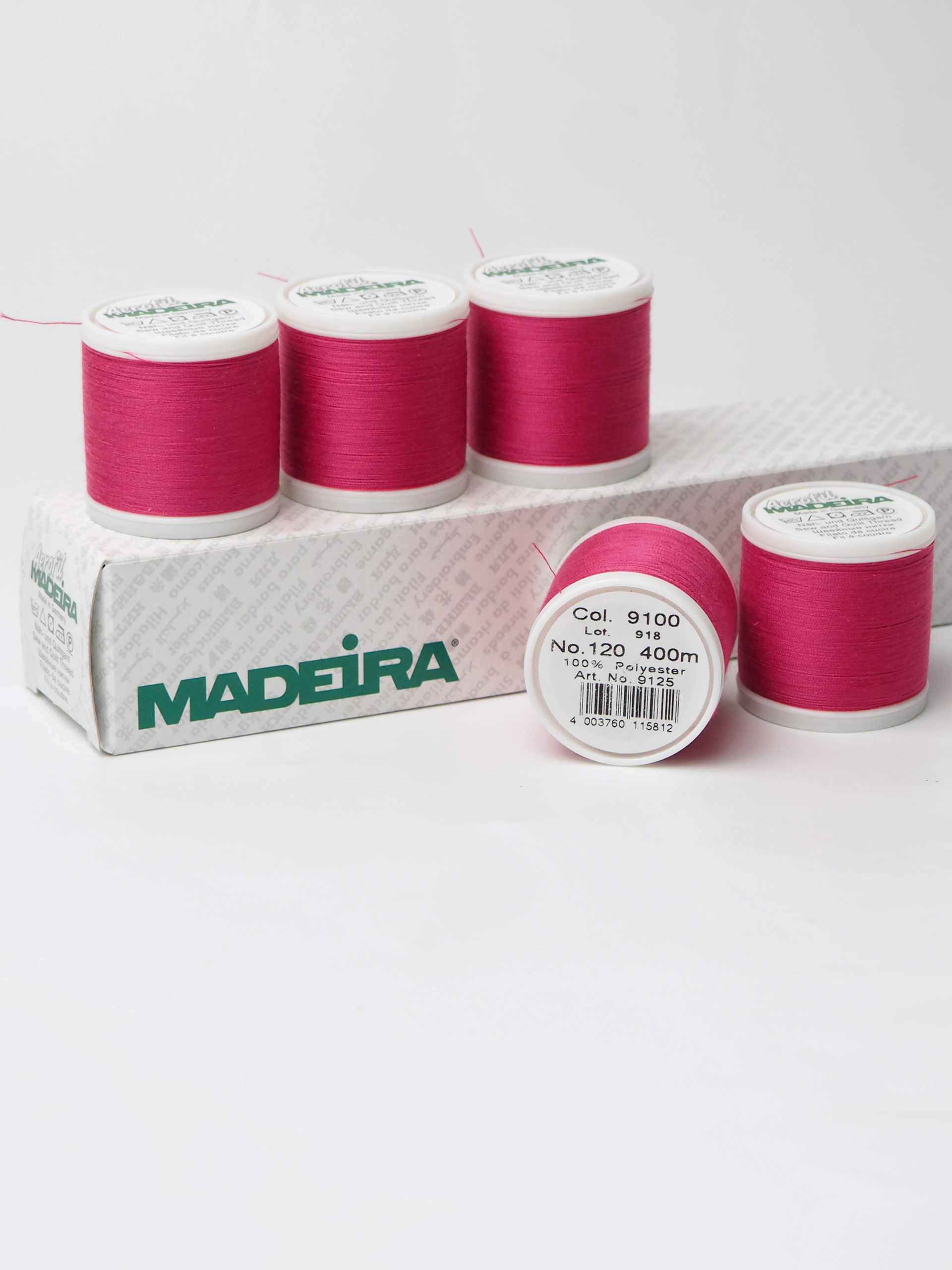 Нитки швейные Madeira aerofil №120 Col. 9100 малиновая фуксия (100, 400 м)