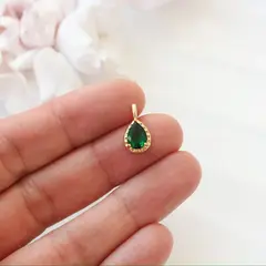 Подвеска Капля с тёмно-зелёным фианитом, 15*8 мм, позолота, П419