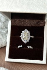 kolco-graff-dvojnoe-iz-serebra-s-kamnem-markiz-brilliantovoj-ogranke