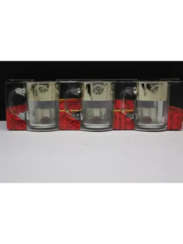 Набор кружек для чая и кофе.