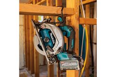 Аккумуляторная пила дисковая Makita HS012GZ