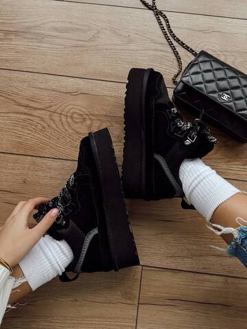 UGG Lowmel Sneaker Sand