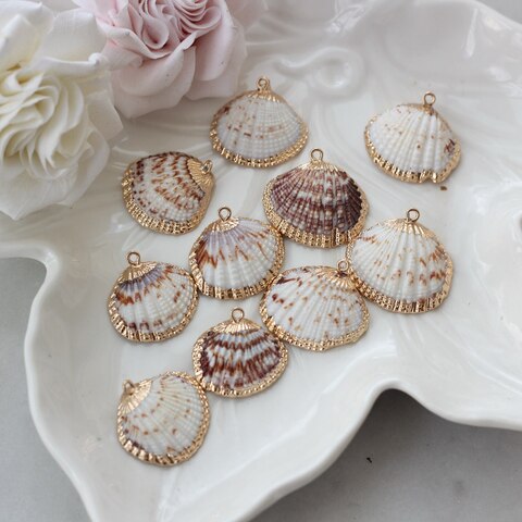 Подвеска Ракушка с позолотой 17-35 на 20-30 мм, РК044