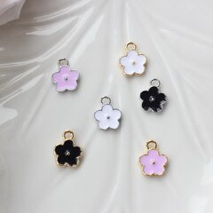 Подвеска Цветок с эмалью 11*9 мм, чёрная, позолота, П1044