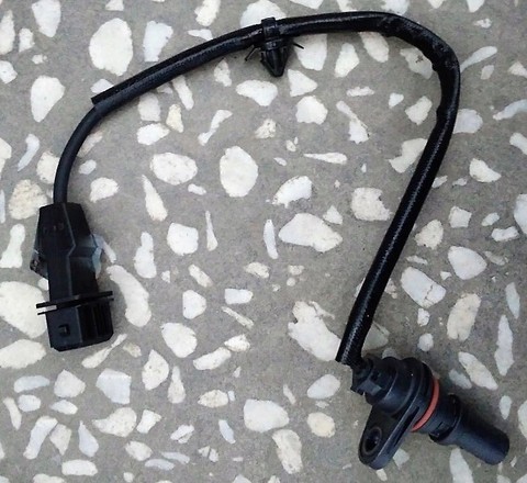 ДАТЧИК ПОЛОЖЕНИЯ КОЛЕНВАЛА ix35 LM, SANTA FE 10-, SORENTO XM, SPORTAGE SL (THETA 2) HYUNDAI