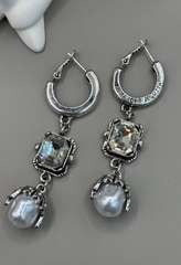 20417- Серьги с подвесками из камней и жемчуга (имм) Alexander McQueen
