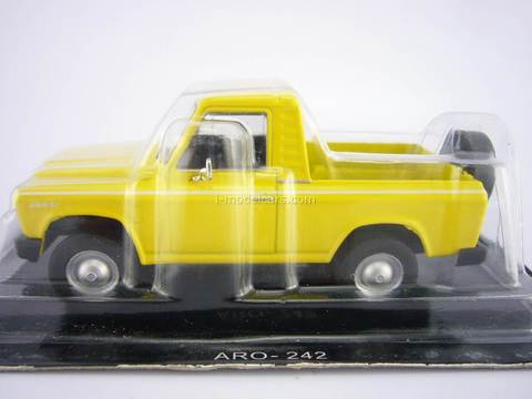 ARO 242 pickup truck yellow 1:43 DeAgostini Auto Legends USSR #177