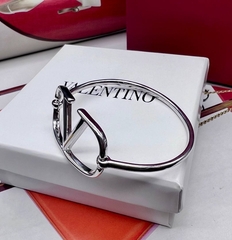 Браслет жесткий тонкий VALENTINO цвет серебро/золото