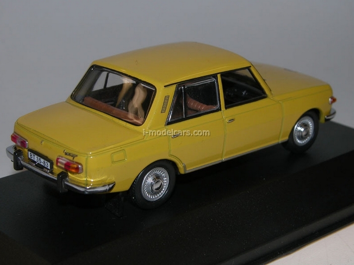 MODEL CARS Wartburg 353 yellow 1968 IST032B IST Models 1:43