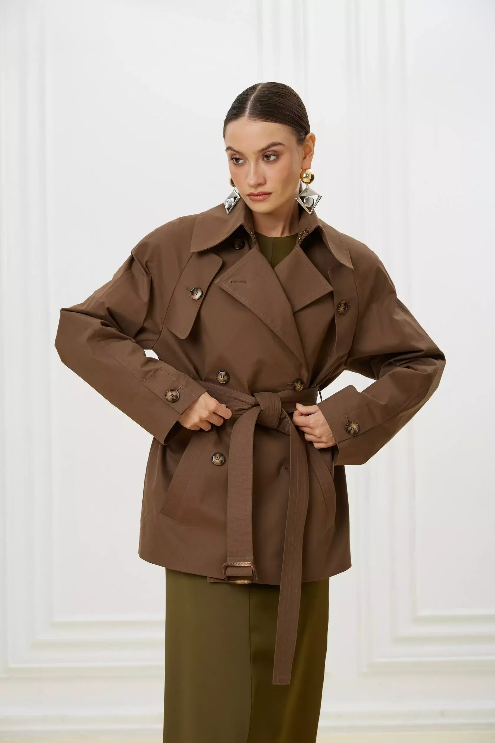 Тренч с увеличенными плечами, Коричневый