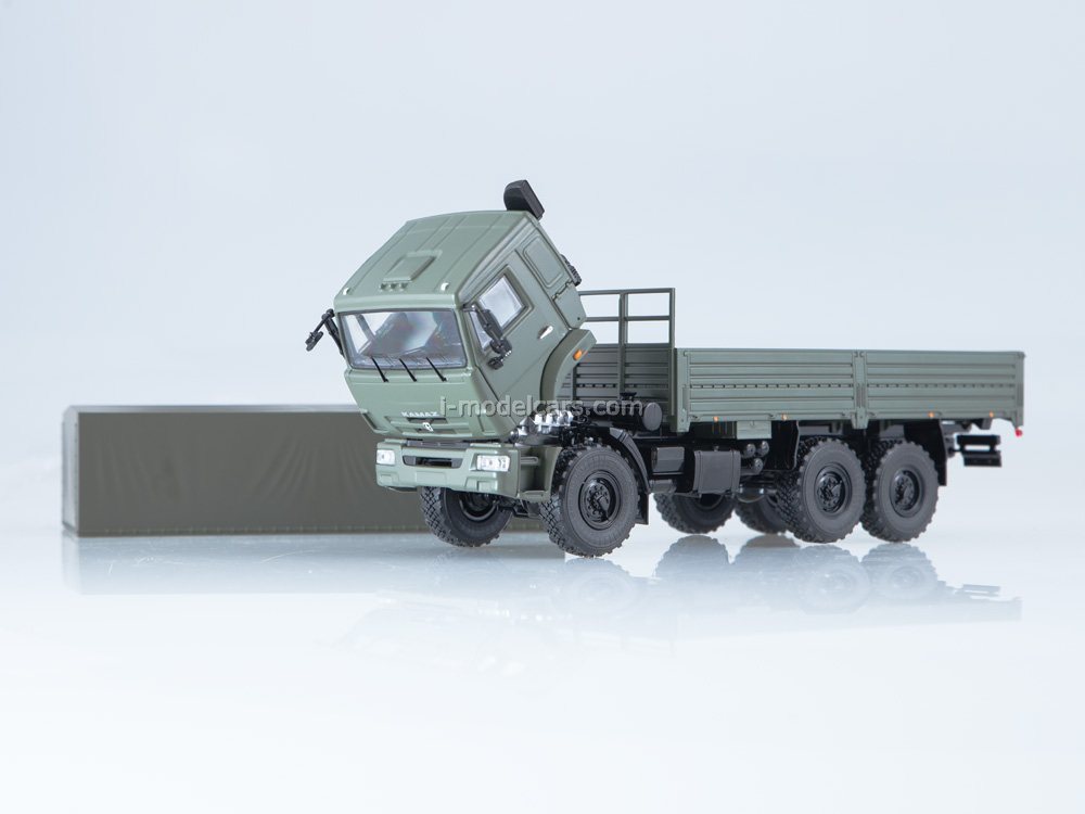 SSM 1302　1/43　KAMAZ カマズ　ロシア軍迷彩仕様 1:43 Die Cast Soviet Union Red Army Kamaz-4310 Model All