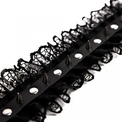 Чокер с шипами и черным кружевом