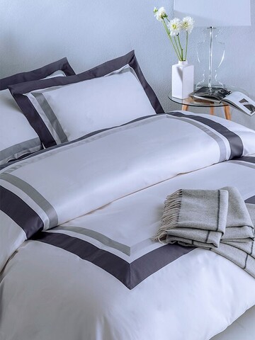 Постельное белье 2 спальное евро макси Mirabello Two Tones M01 Beige