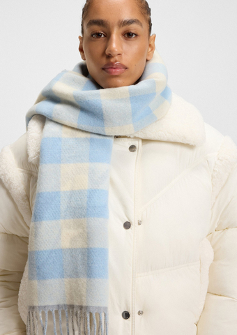 Шарф BOSS Cecy 28х196