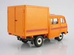 UAZ-39094 Farmer Emergency Service van plastic orange Agat Mossar Tantal 1:43