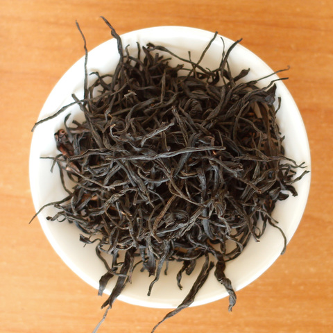 Ци Хун Мао Фен