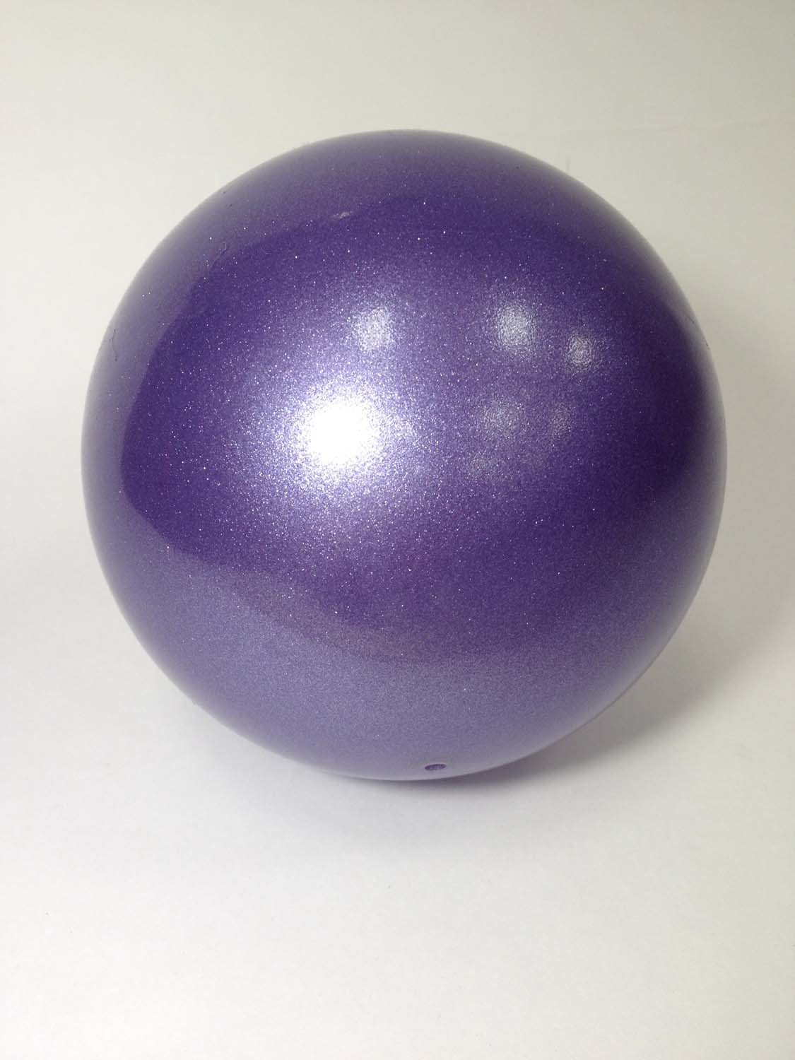 Мяч AMAYA 18,5 см перламутровый для художественной гимнастики– купить в  интернет-магазине, цена, заказ online
