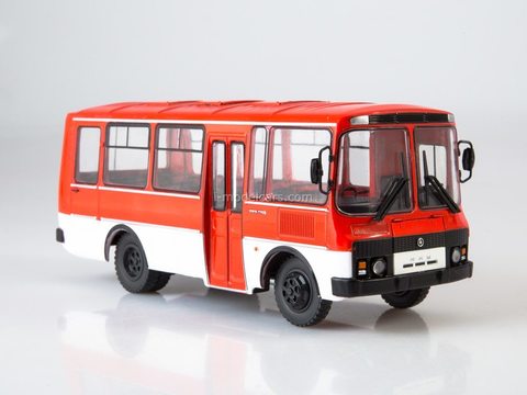 PAZ-3205 red-white 1:43 Modimio Our Buses #2