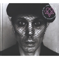 VV / Neon Noir (Deluxe Edition)(CD)