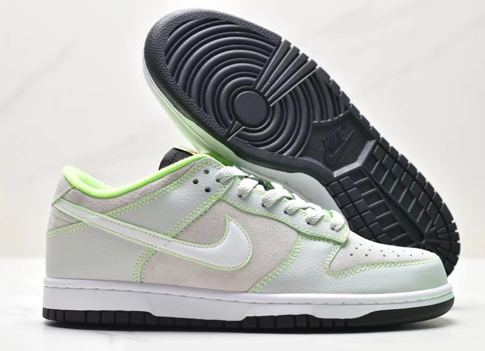 Nike feather hot sale