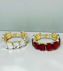 45812 - Широкий браслет с цветными кристаллами в багетной огранке