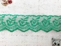 Вышивка на органзе, ш. 4,3 см.