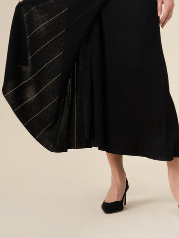 Женское платье-кимоно с поясом черного цвета из вискозы - фото 5