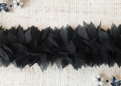 Кружево 3D на сетке, ш. 5,5 см.