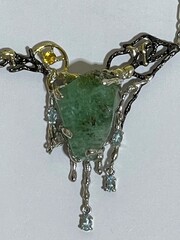 Берилл зеленый (колье из серебра)