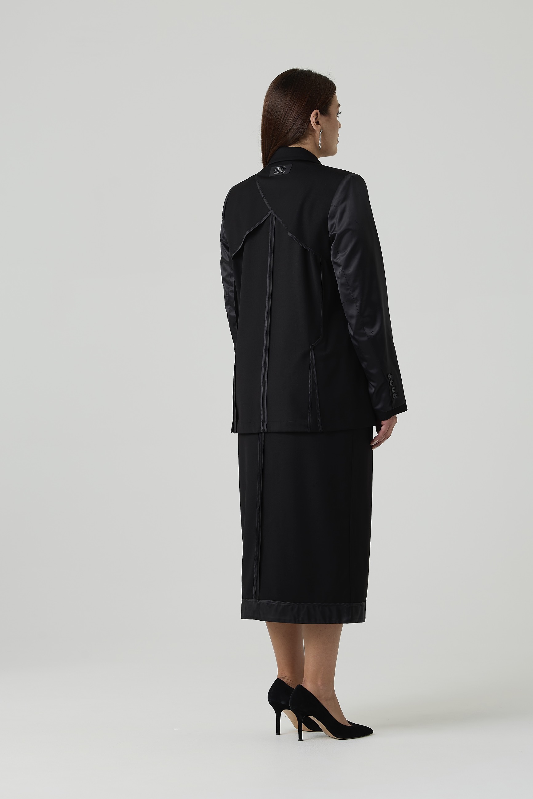 Жакет однобортный "Inside out", черный