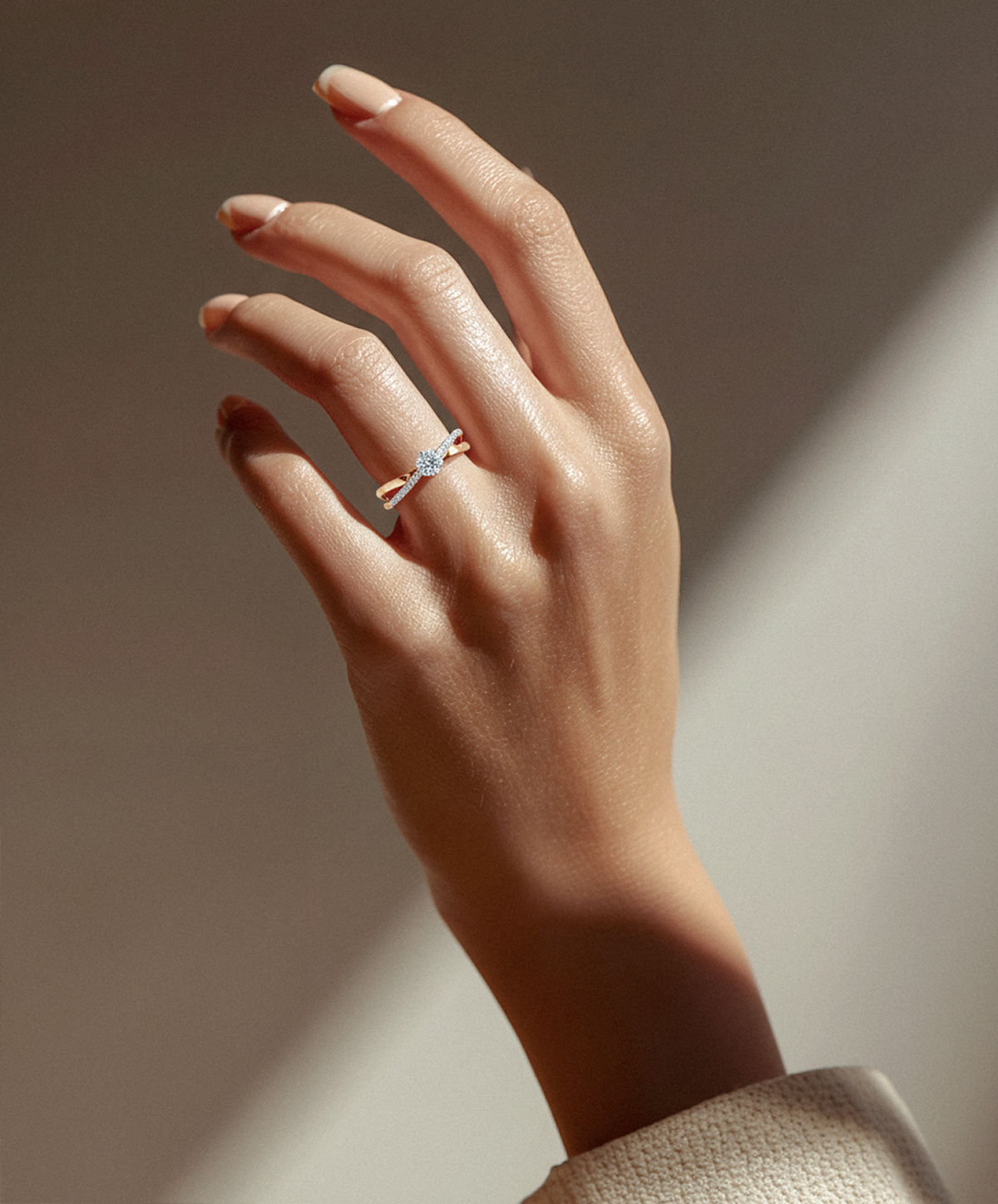 Кольцо из золота с фианитами, 018790