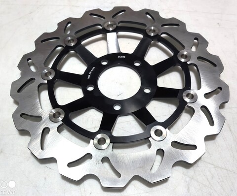 Диск тормозной передний лепестковый на Suzuki GSX 750 1997-2003 / VZ MARAUDER 800 1996-2004