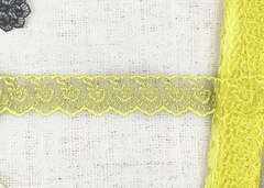 Вышивка на органзе, ш. 4,3 см, жёлтый